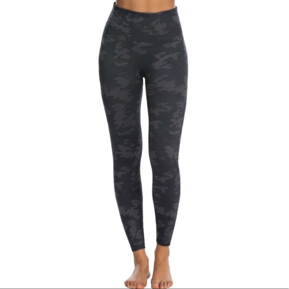 SPANX Pants - Spanx Camo Seamless Leggings